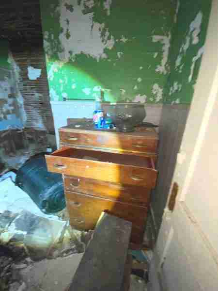 14475 Robson (27).jpg